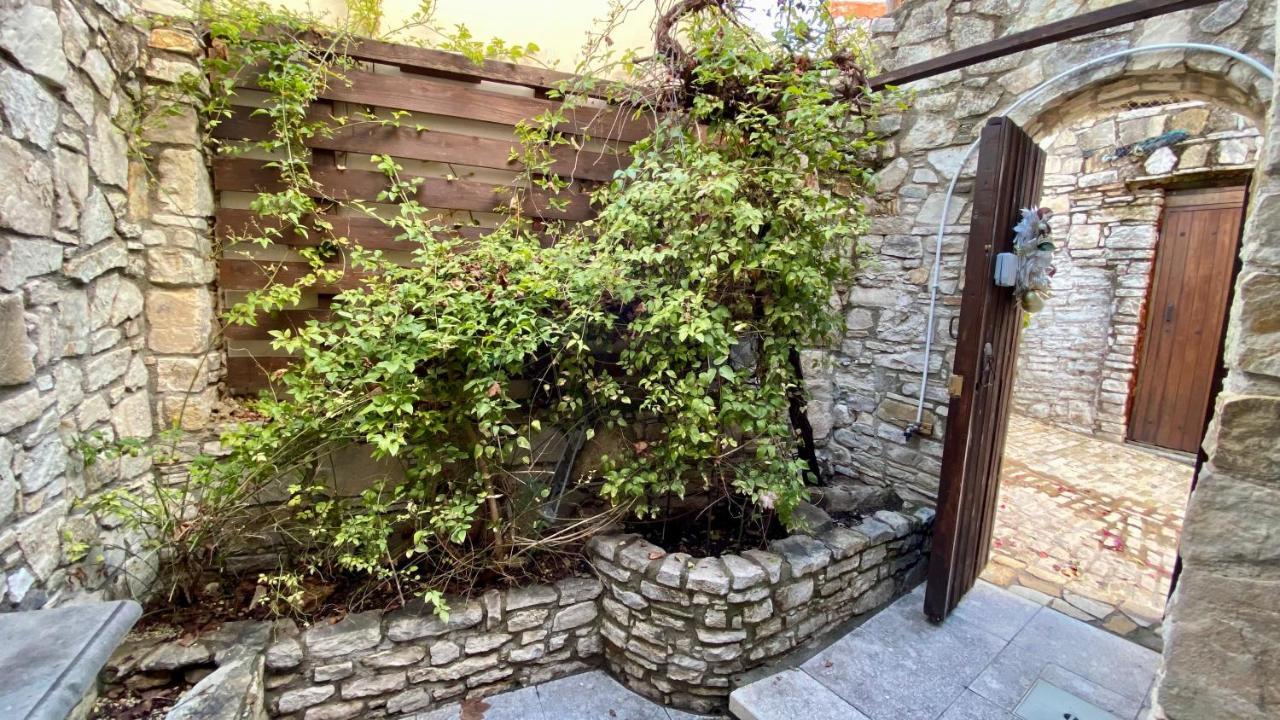Leonys House By Trulycyprus Villa Dhoros Eksteriør billede